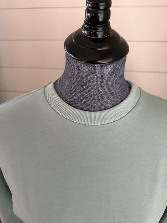 Cider Crop Crewneck - Picture 4 of 6